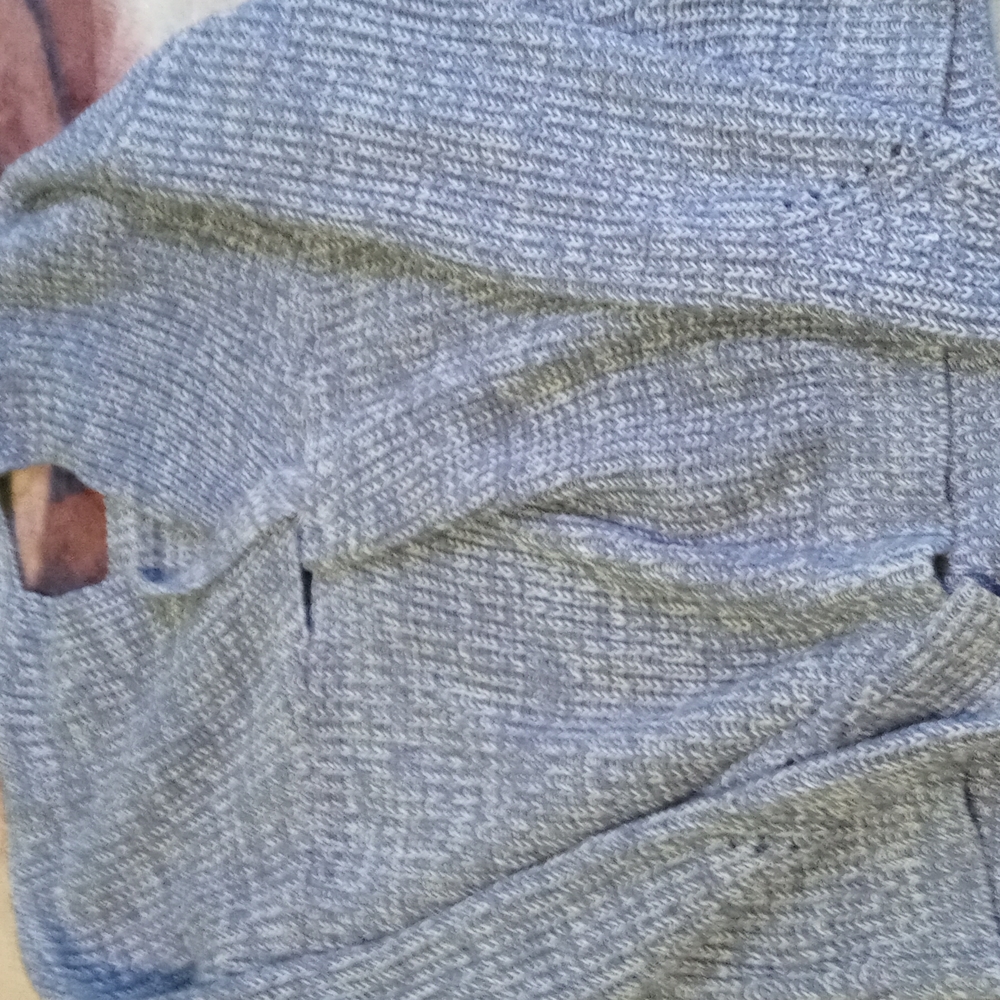 Women's sweater - Picture 2 of 2